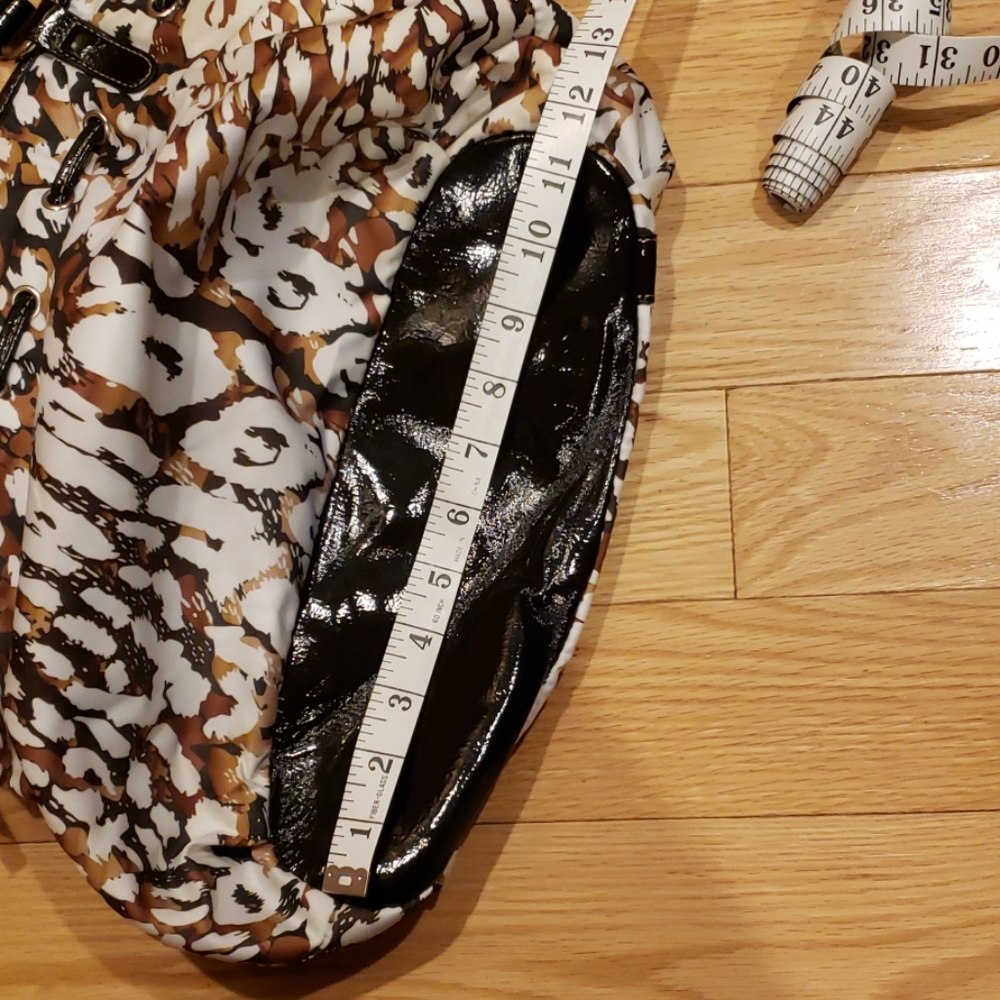 Purse/satchel - Picture 8 of 8